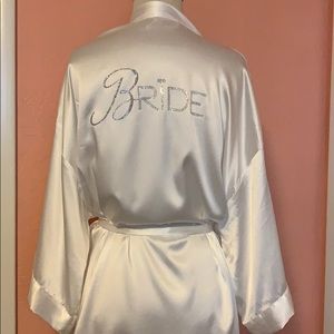 VS Brides Robe